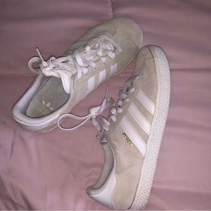 Gazelle adidas sneakers